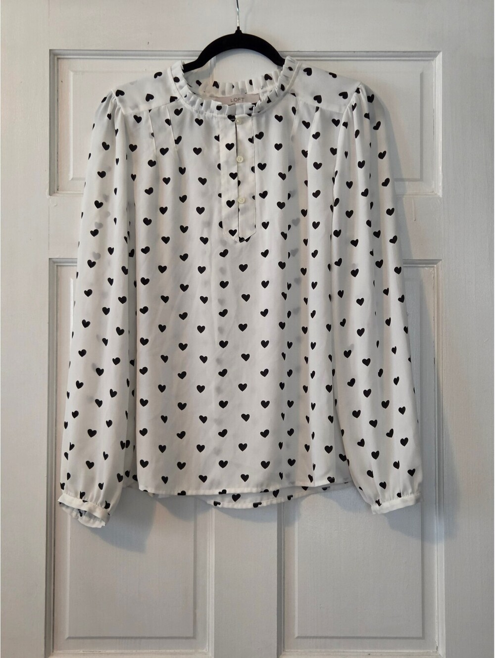LOFT Heart Print Ruffle Neck Blouse White Black Long Sleeve Size Large
